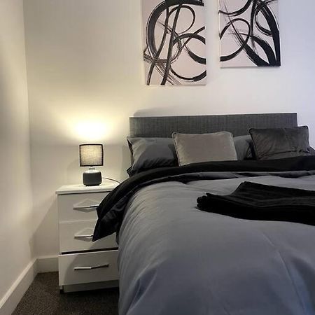 #4Bs 1 Bed Serviced Apartment Derby Eksteriør bilde