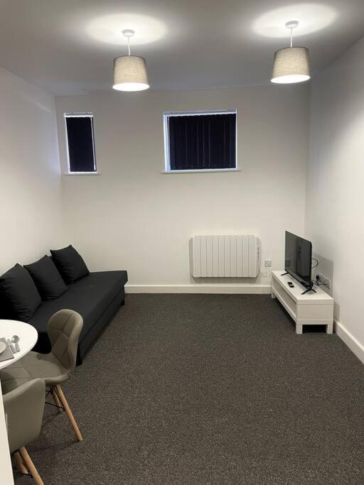 #4Bs 1 Bed Serviced Apartment Derby Eksteriør bilde